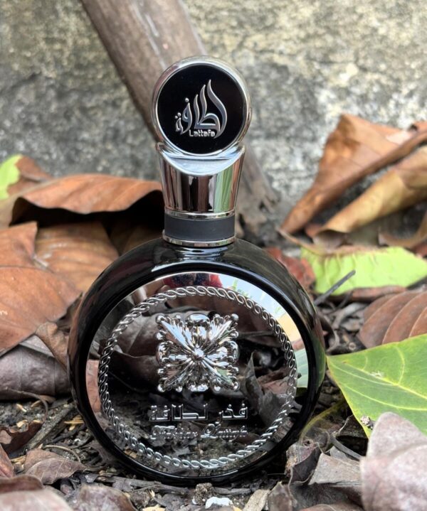 Fakhar Black - Lattafa Perfumes